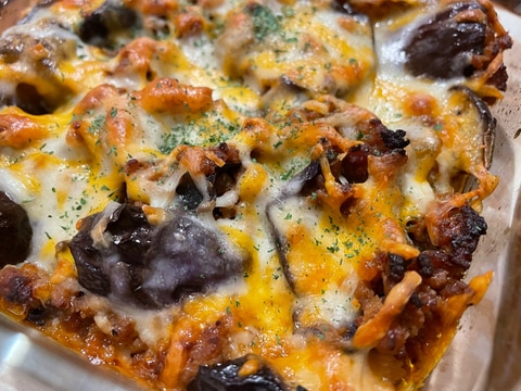 相性抜群!なすとひき肉のチーズ焼き